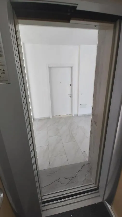 Boho Apartment Golem Golem (Tirana)
