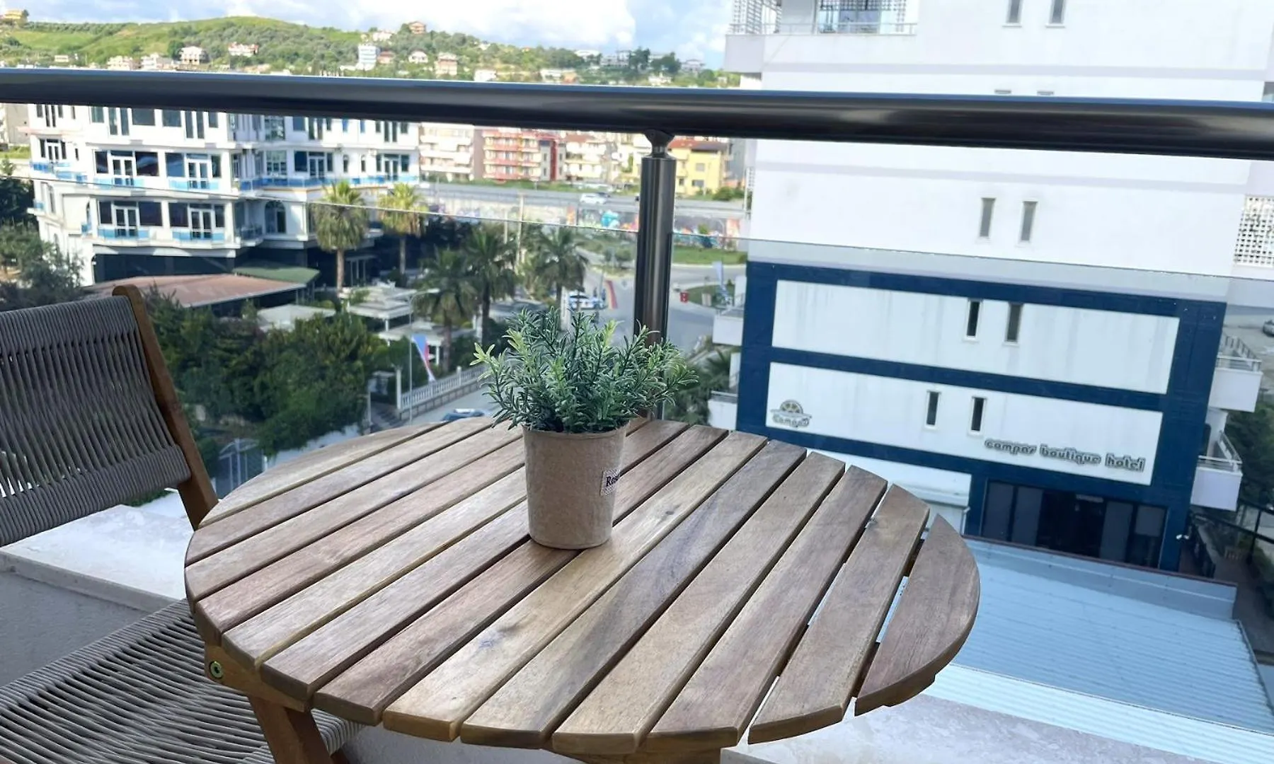 Boho Apartment Golem 0*,  Albánia